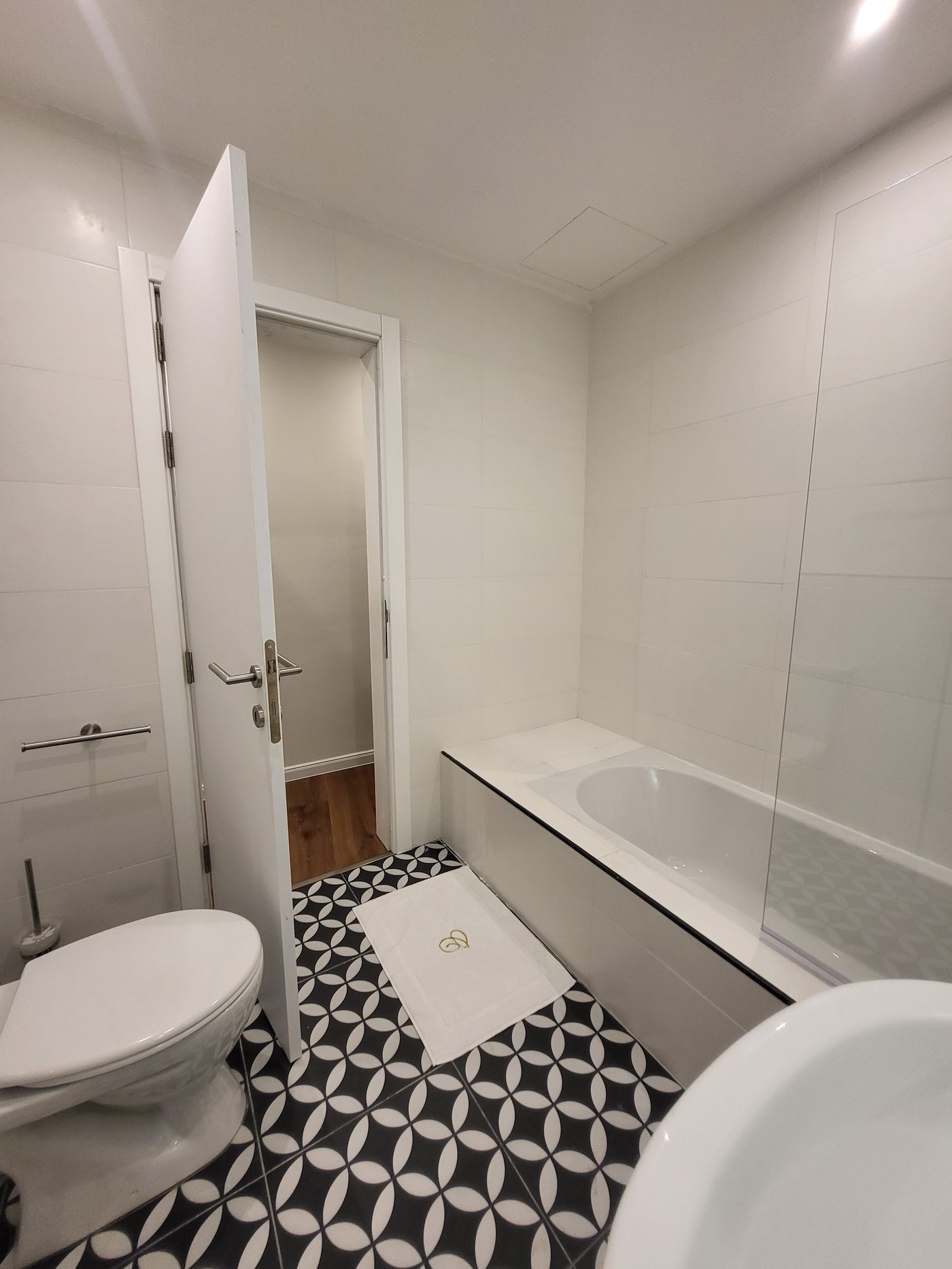 Carlton-Hotel-Room-22