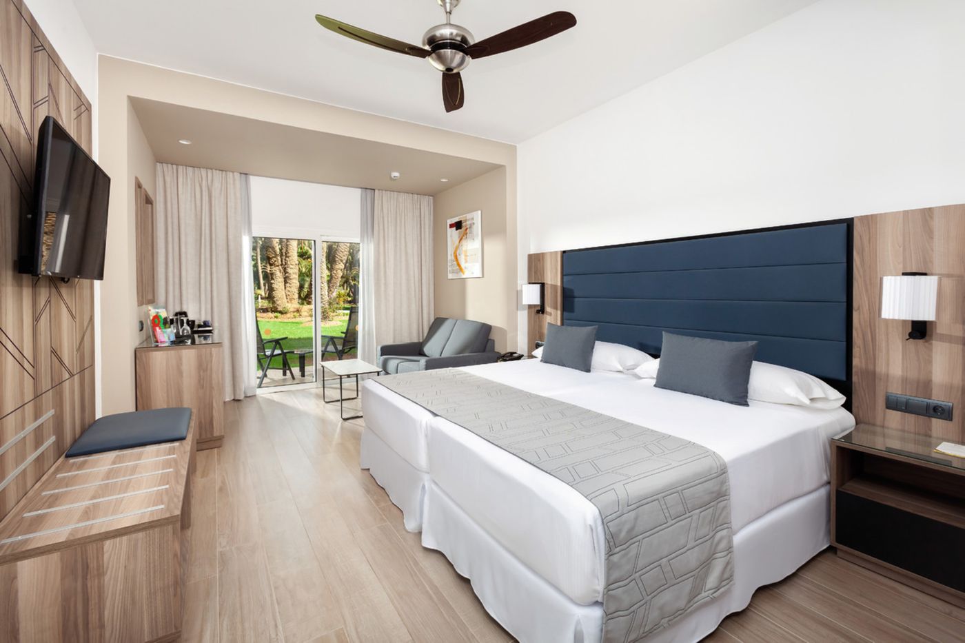 Riu-Palace-Oasis-Room-19