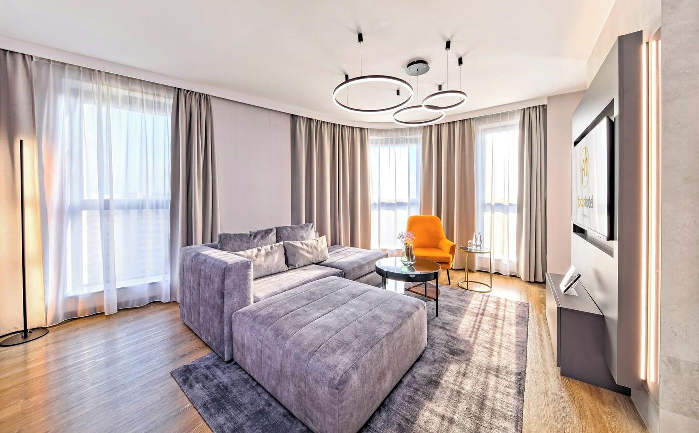 Focus-Hotel-Premium-Warszawa-Room-35