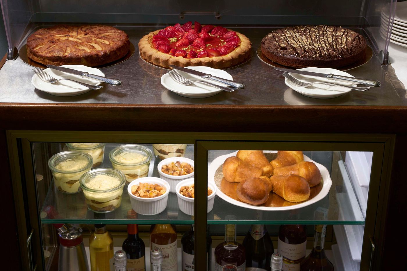 Golden-Tulip-Rome-Piram-Restaurant-42