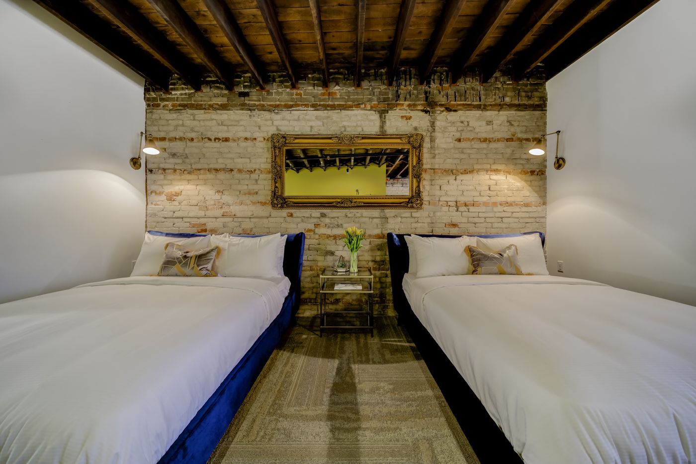 Thewestlake-Canada-Toronto-Room-8