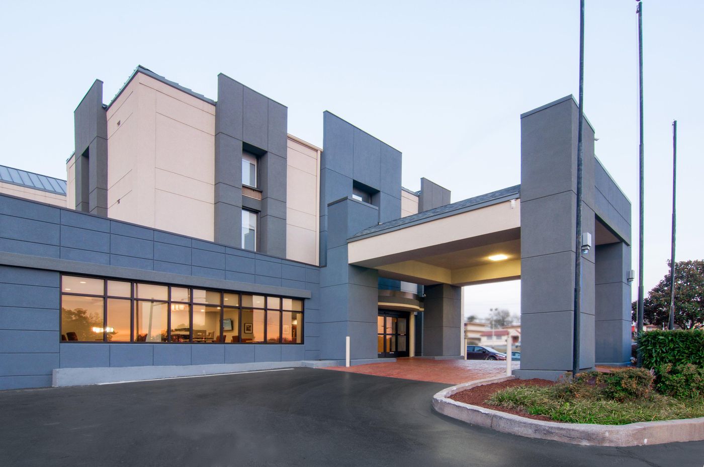 Holiday Inn Express & Suites Nashville I-40 & I- 2-United States-NASHVILLE-General view-5