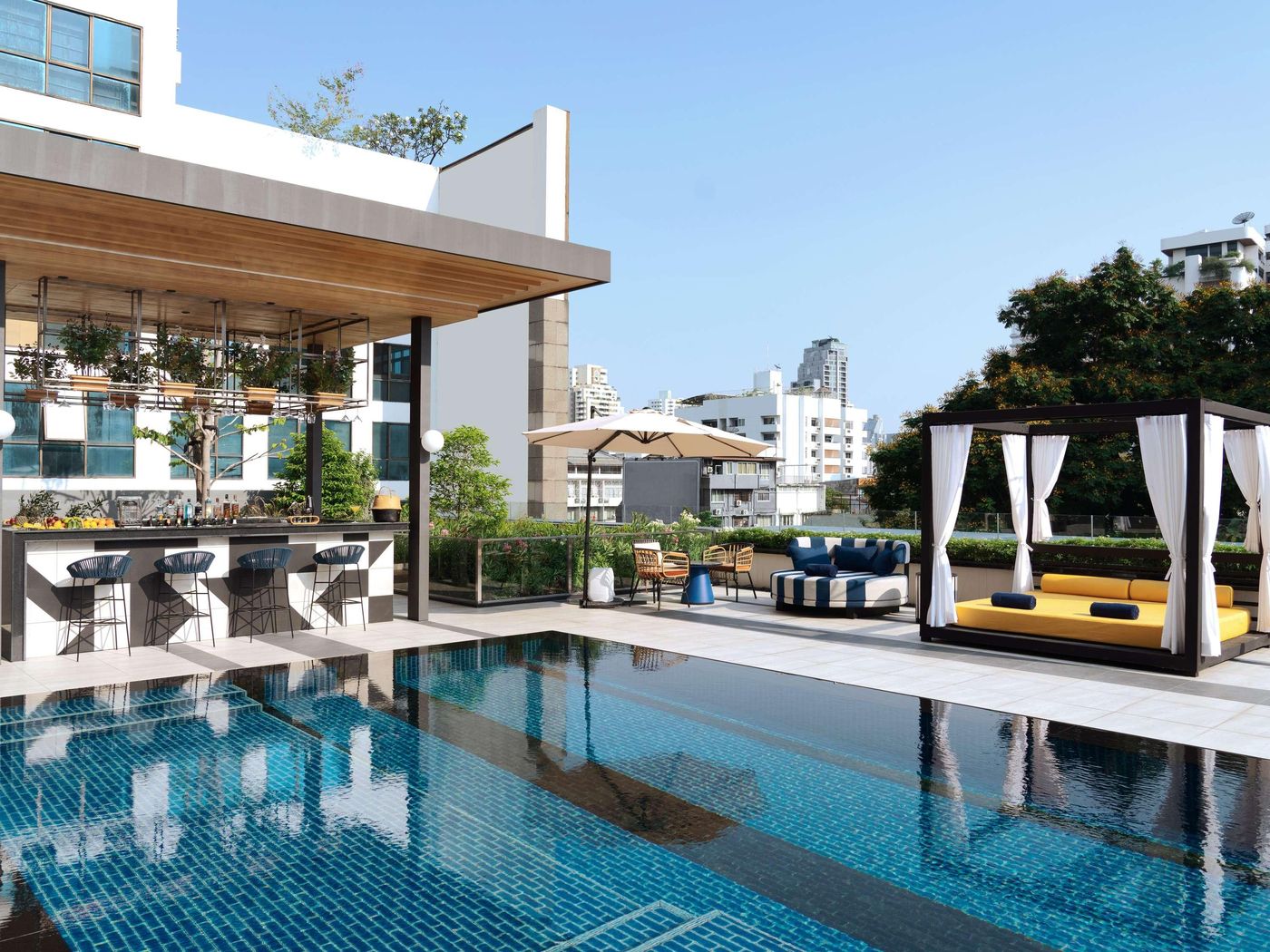 Tribe-Living-Bangkok-Sukhumvit-39-Bar-3