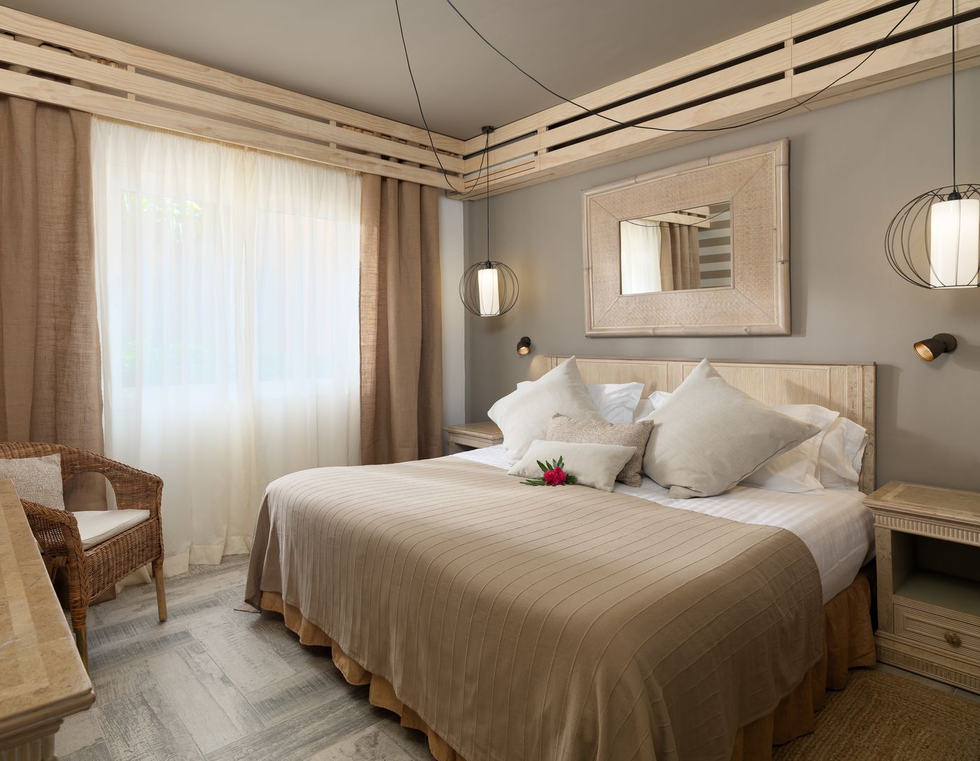 Green-Garden-Resort-and-Suites-Room-19