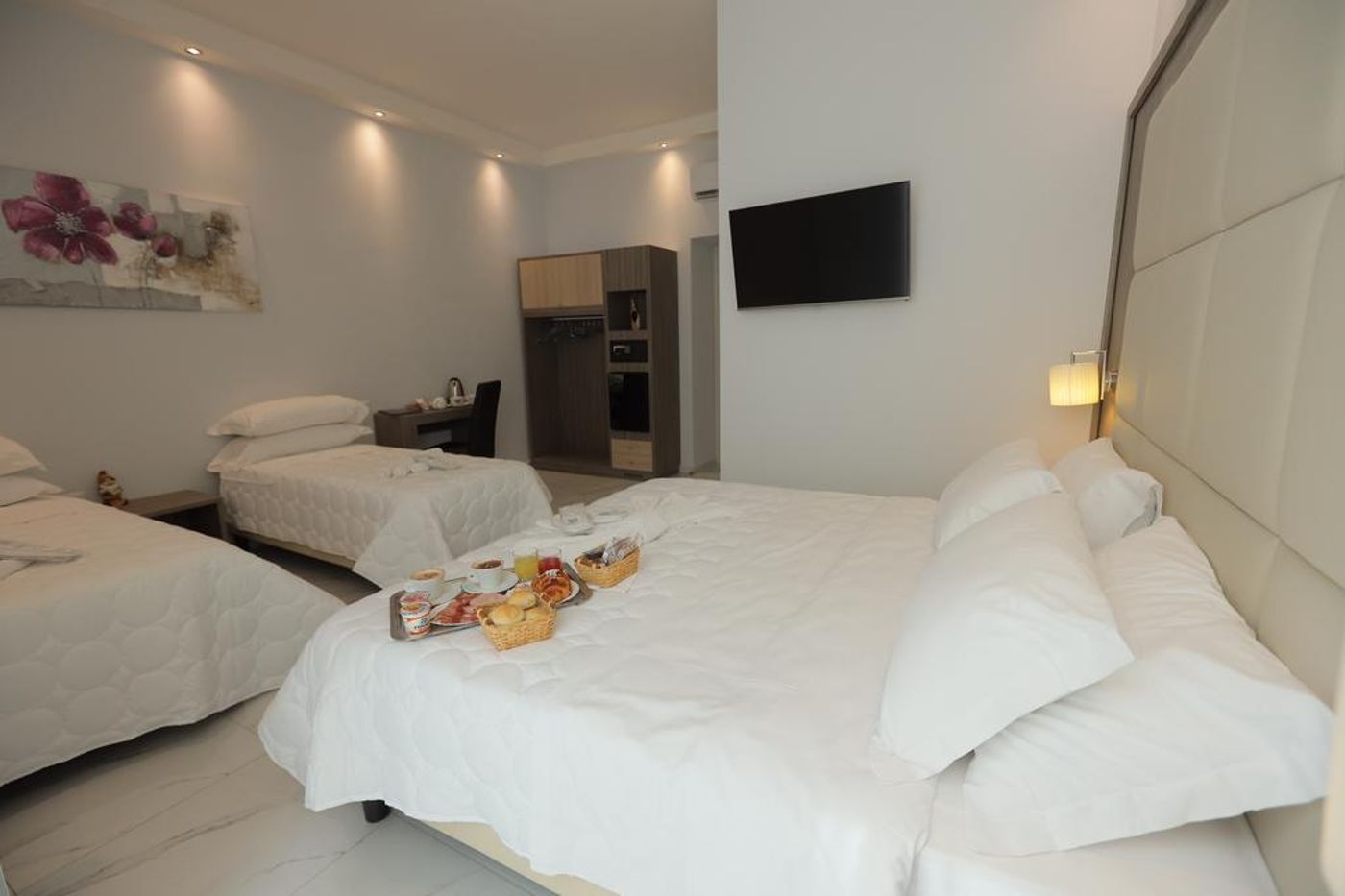 Garibaldi Suite - Italy - Naples - Room - 4