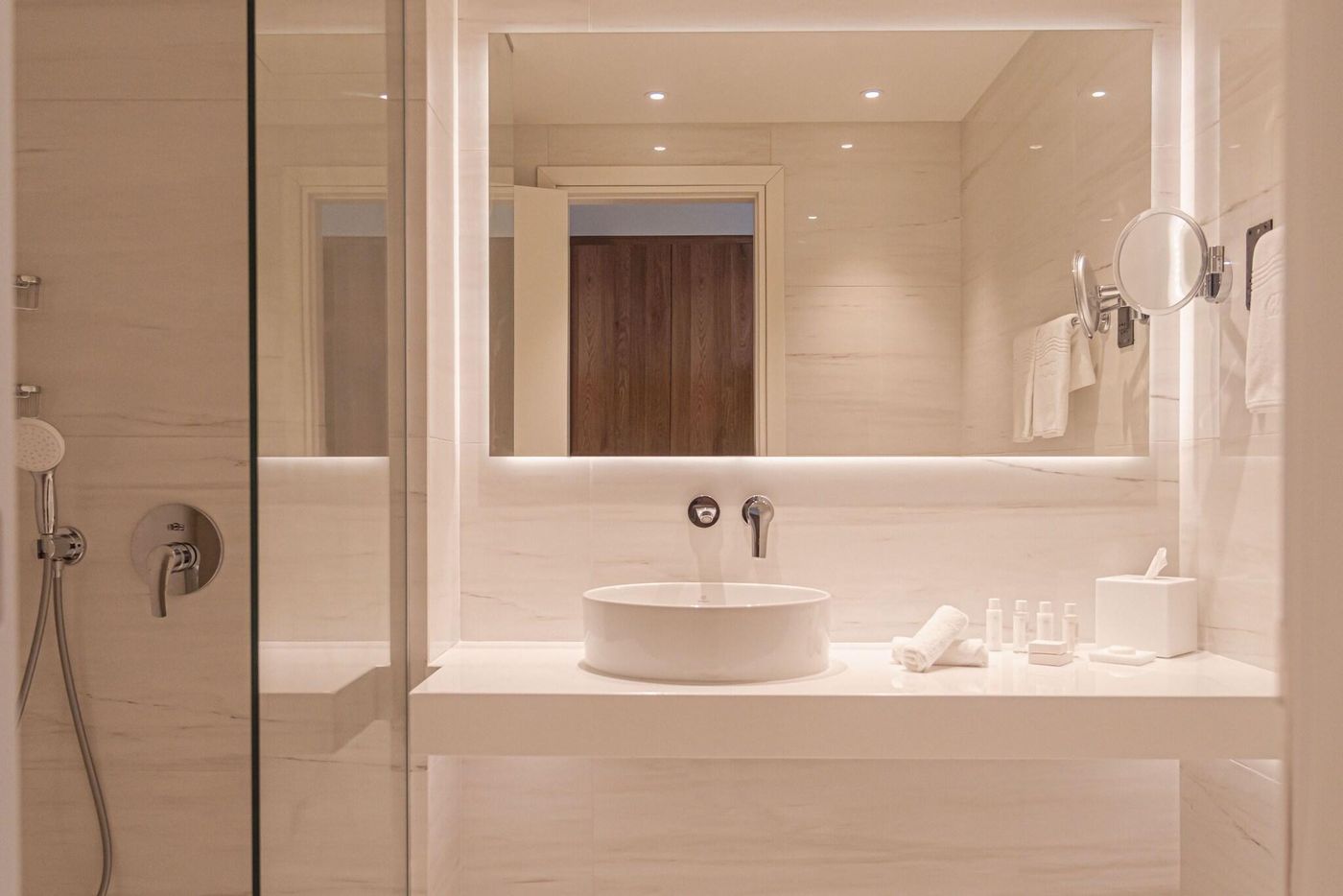 Grecian-Sands-Hotel-Room-54