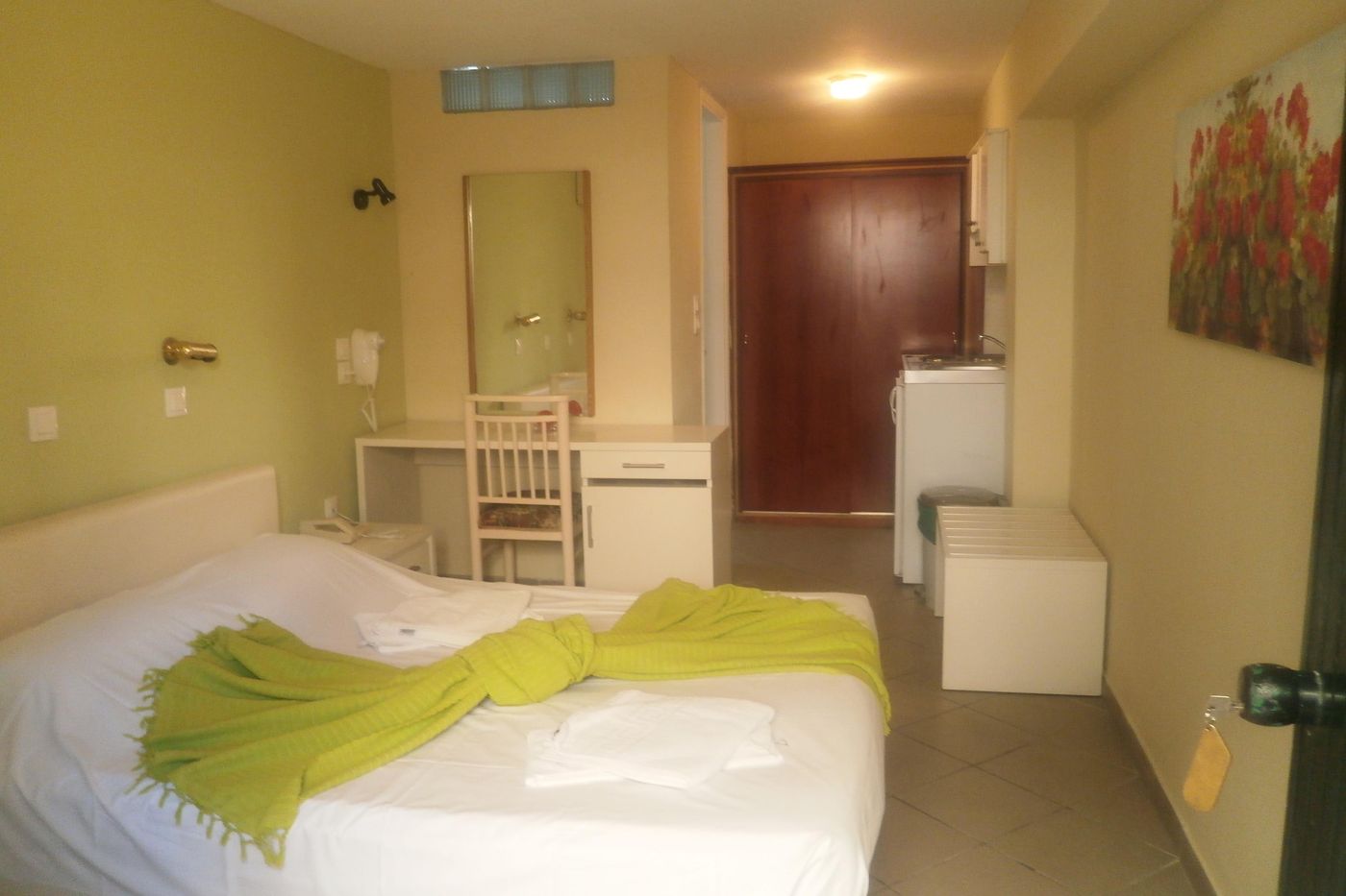 Mediterranean-Blue-Room-41