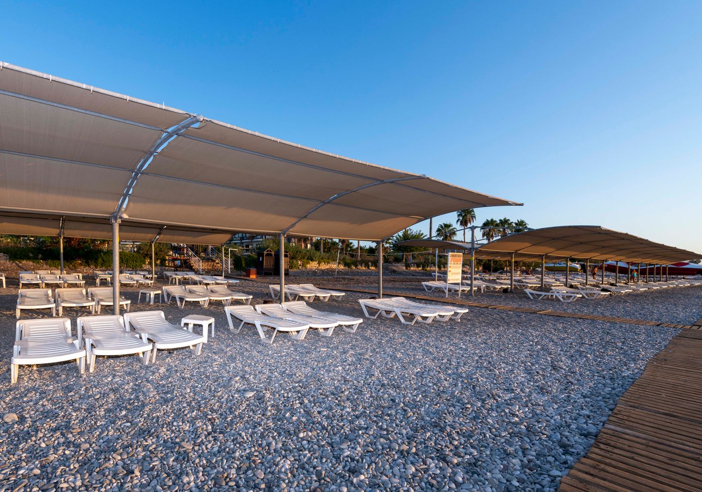 Armas-Labada-Beach-57