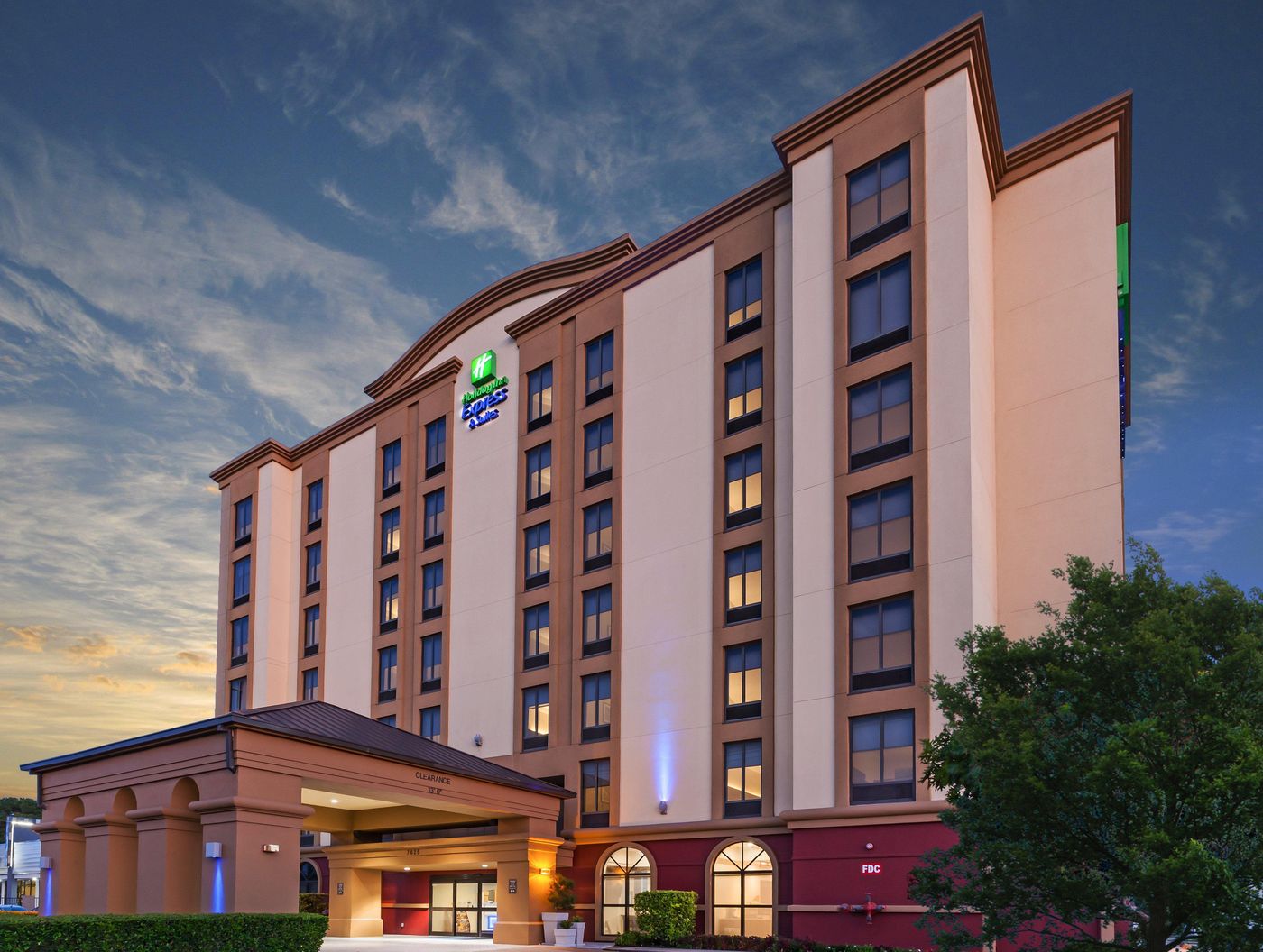 Holiday Inn Express & Suites Houston Memorial Park-United States-HOUSTON-General view-4