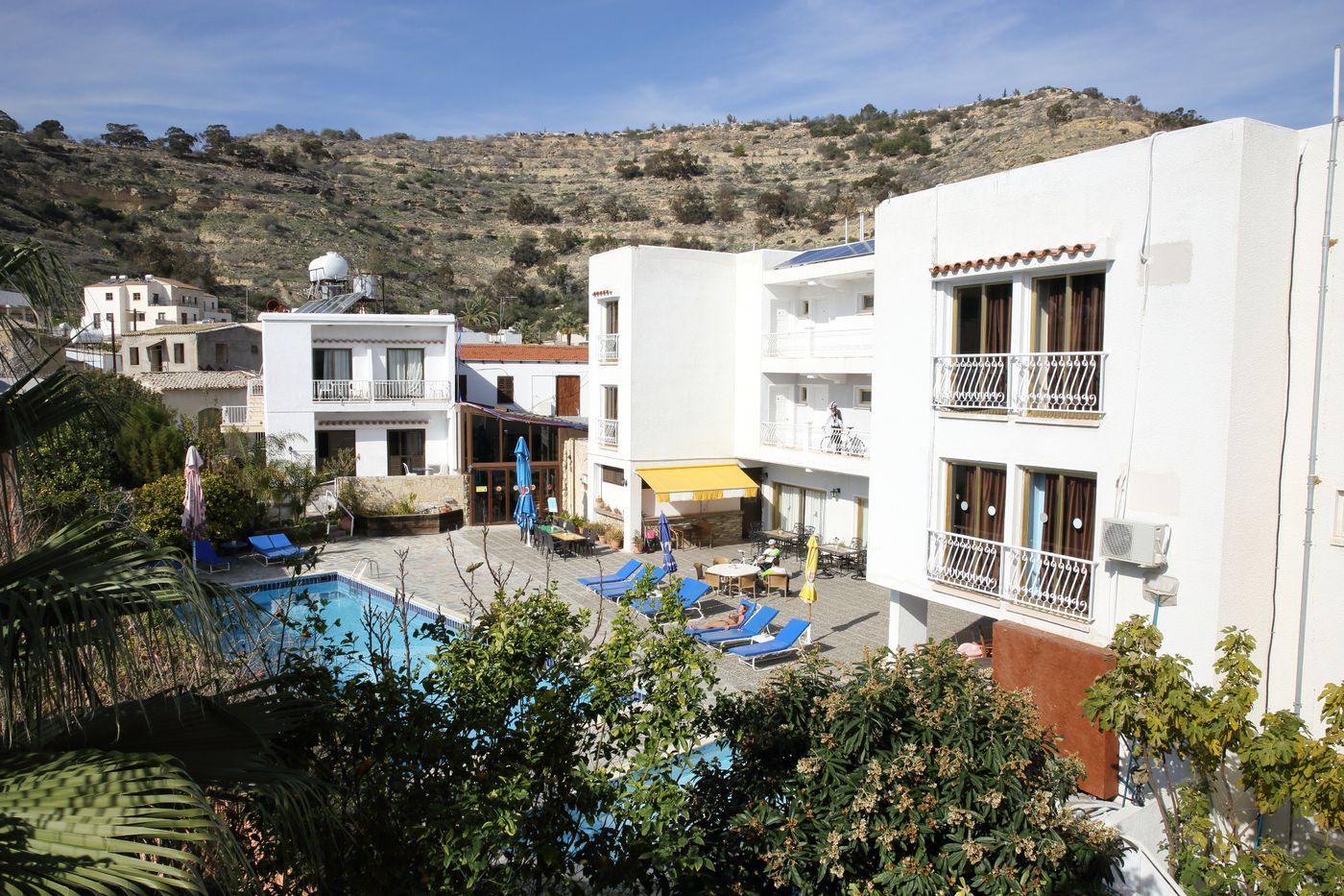 Antonis-G-Hotel-Pool-7