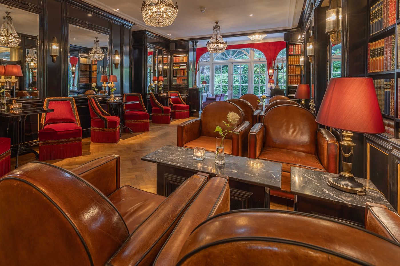 Apollofirst-Boutique-Hotel-Bar-5