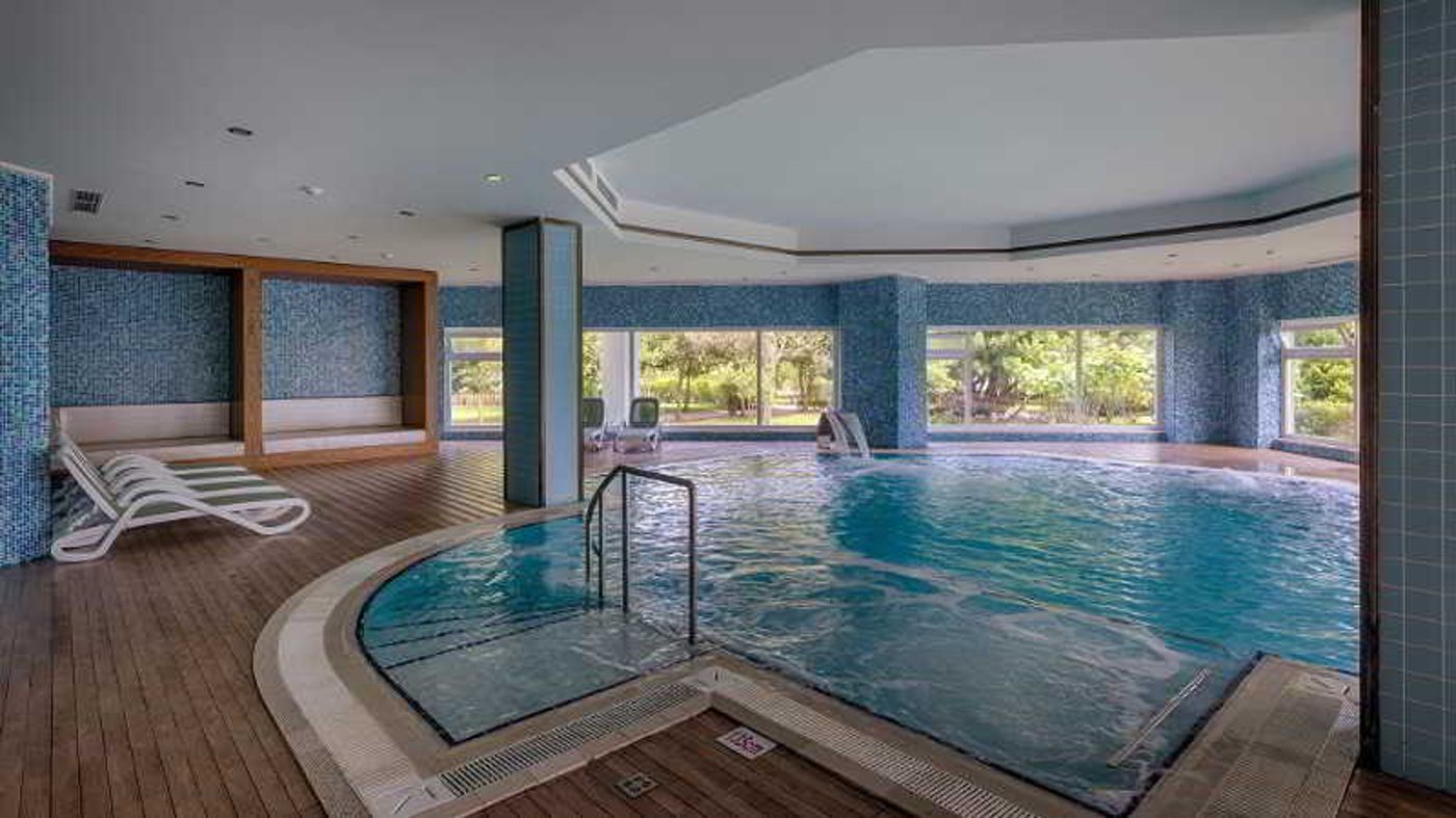 Ma-Biche-Kemer-Pool-77