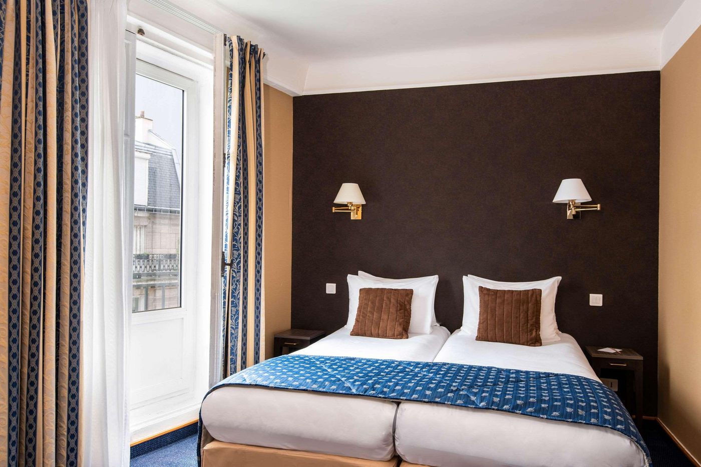 Abaca-Messidor-by-Happyculture-Room-14