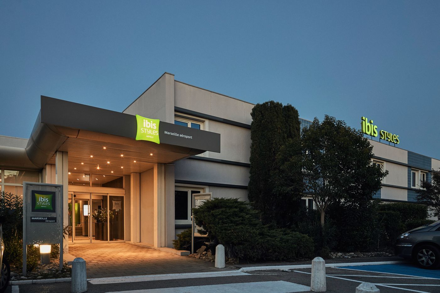 ibis Styles Marseille Provence Aéroport-France-VITROLLES-General view-2