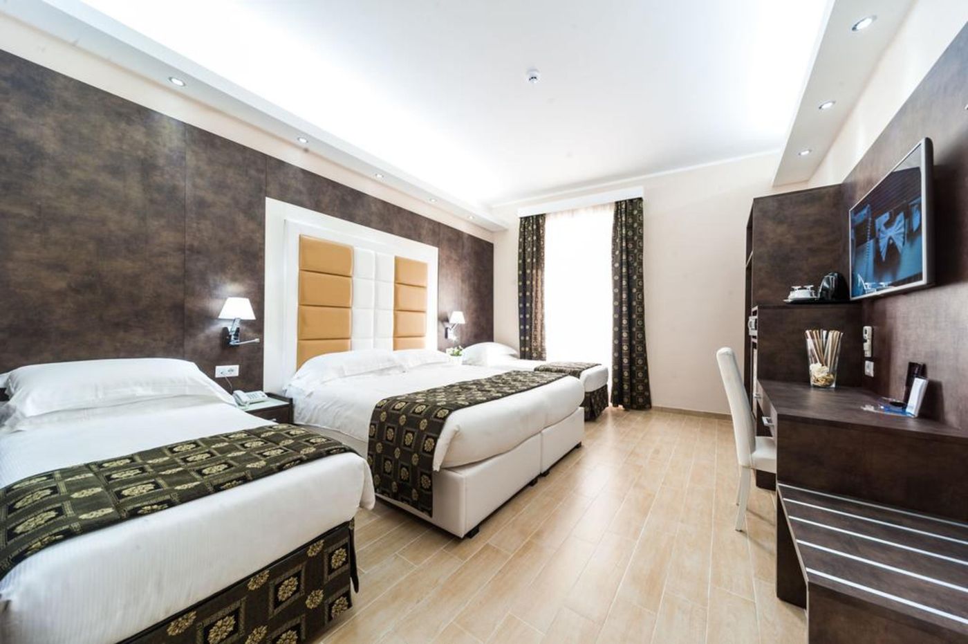 Relais-Trevi-95-Boutique-Hotel-Room-23