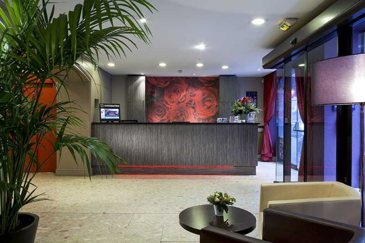 Timhotel-Odessa-Montparnasse-Lobby-7