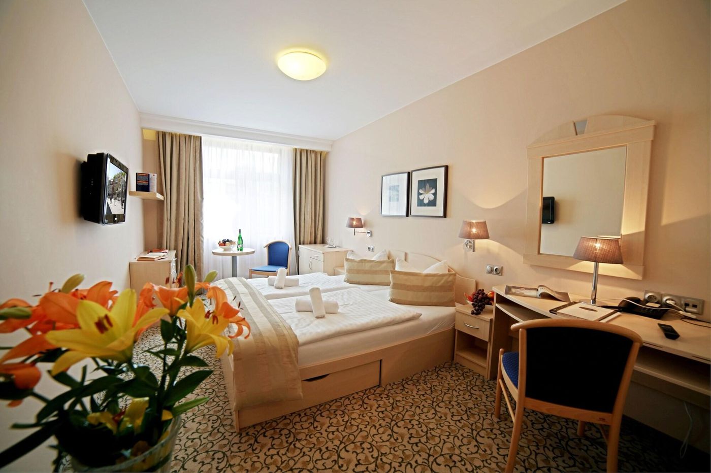 Hotel Ambiente Wellness & Spa   Karlovy Vary-Czech Republic-KARLOVY VARY-Room-10