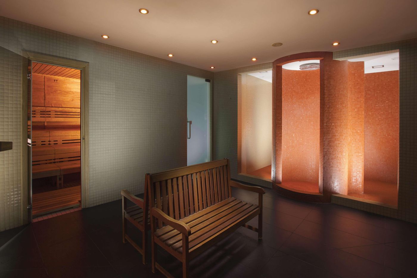 Hilton-Prague-Sports-and-Entertainment-66