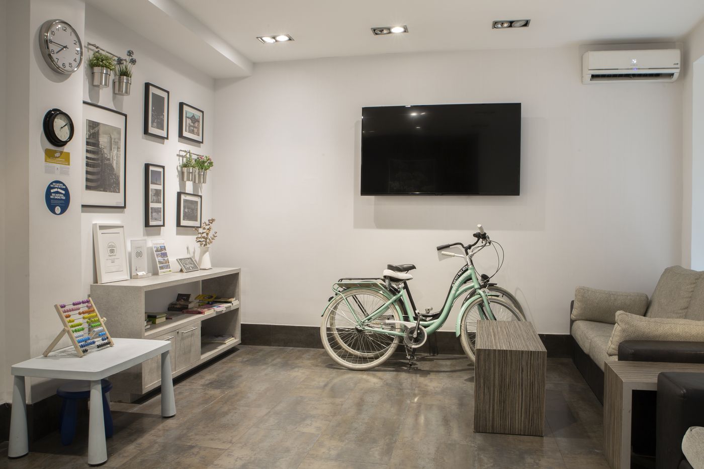 Petit-Palace-Tres-Cruces-Spain-Lobby-8