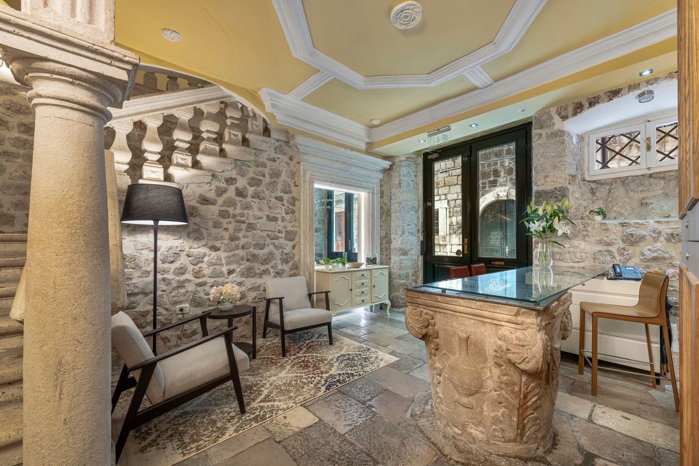 Palmotta-Palace-Lobby-56