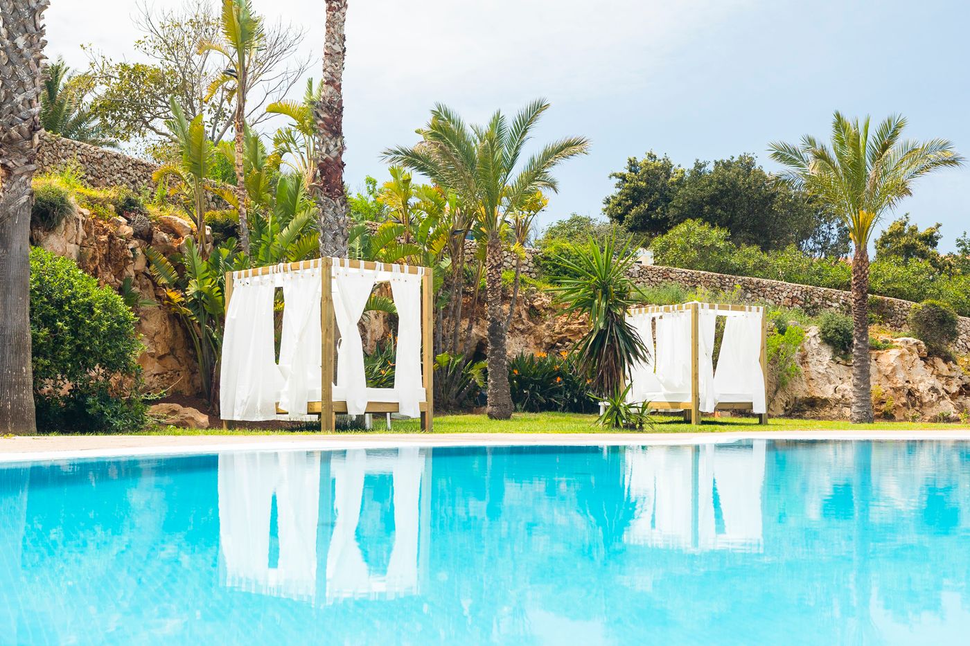 Primasud-Suites-Pool-1