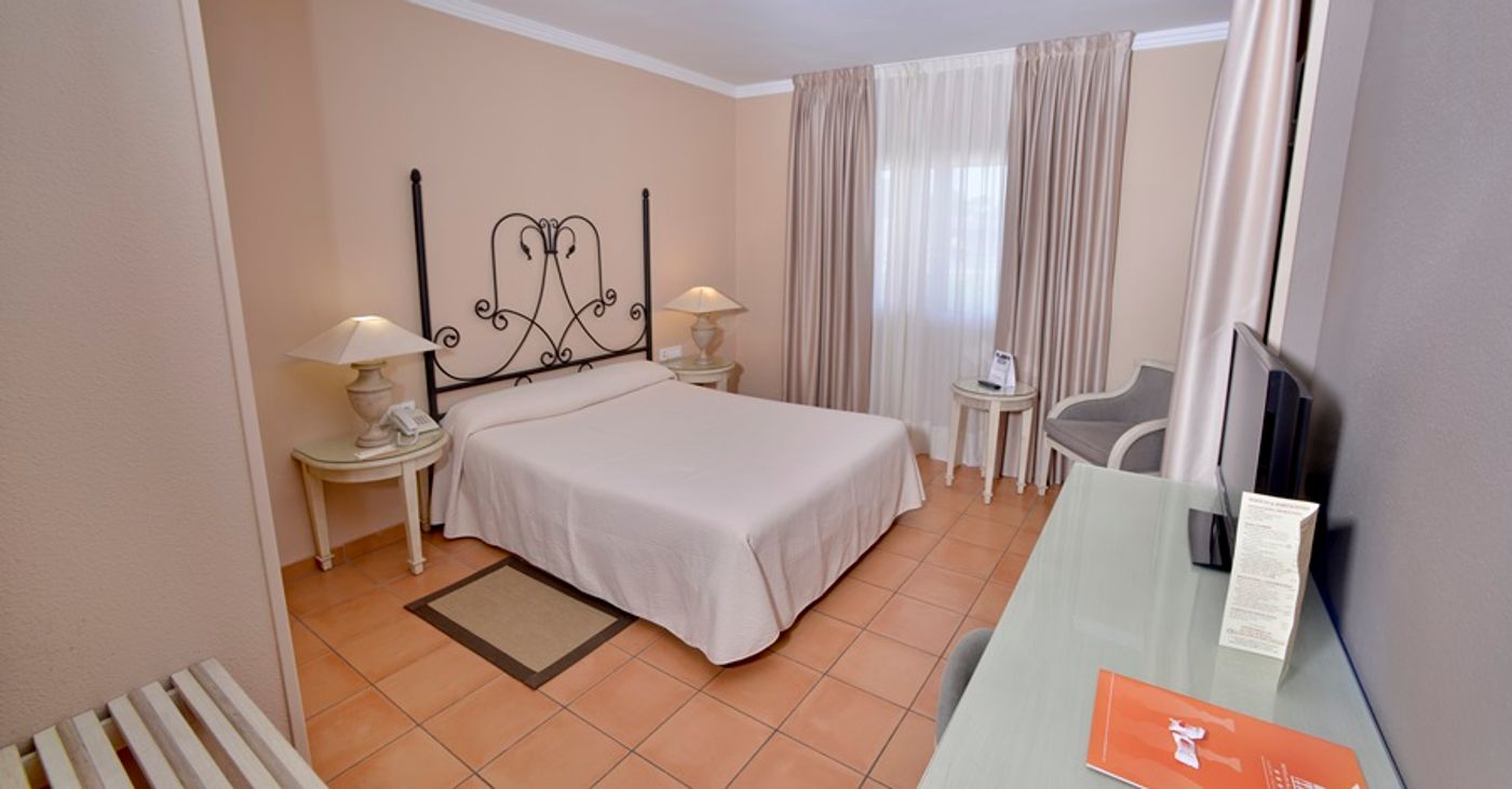 Alboran-Algeciras-Room-13