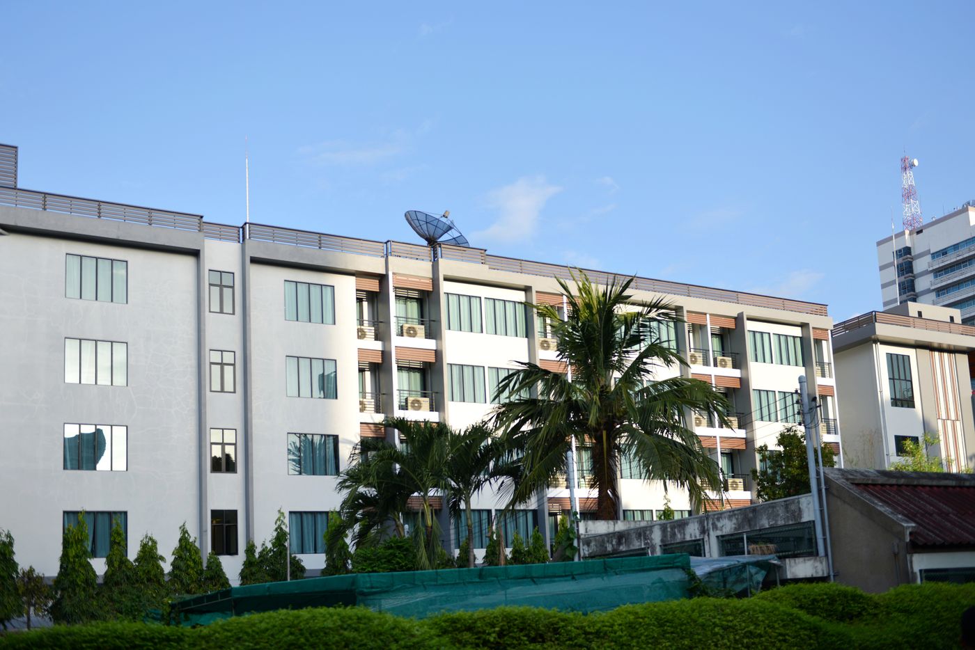 Picnic-Hotel-General-view-1