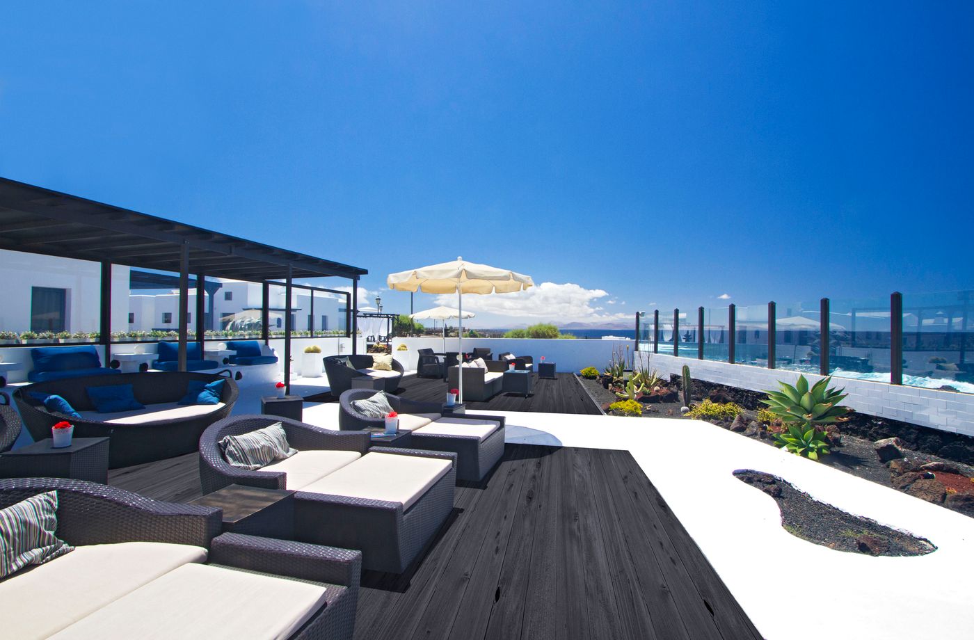 Vik--Coral-Beach-Terrace-19