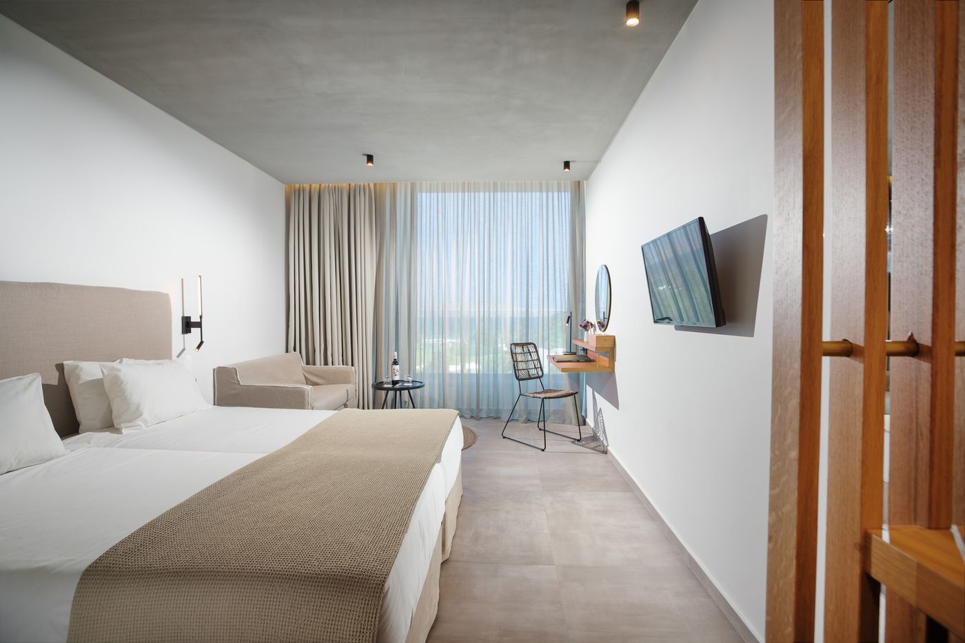 Caravia-Beach-Hotel-Room-15
