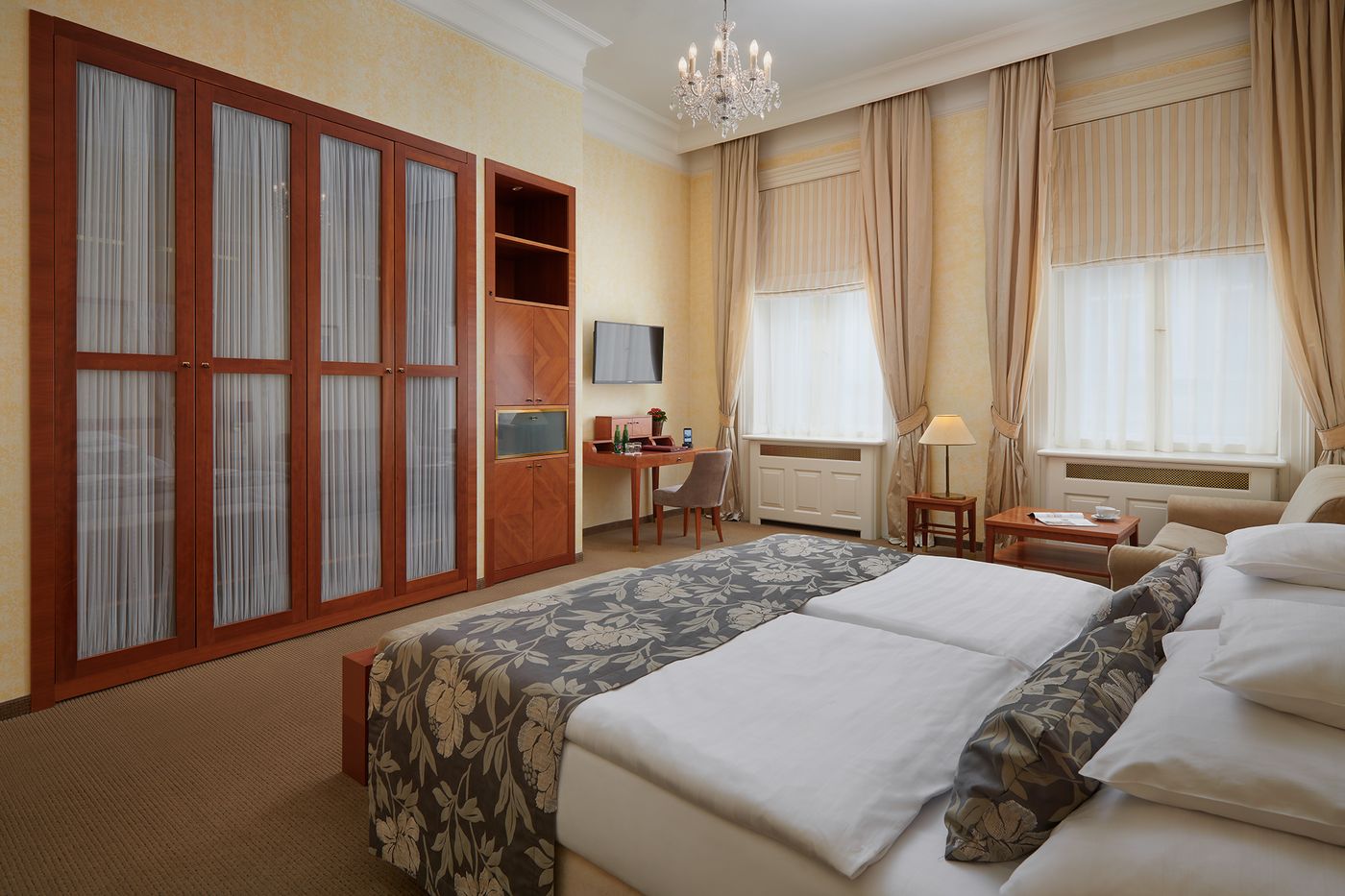 Ventana-Hotel-Prague-Room-9