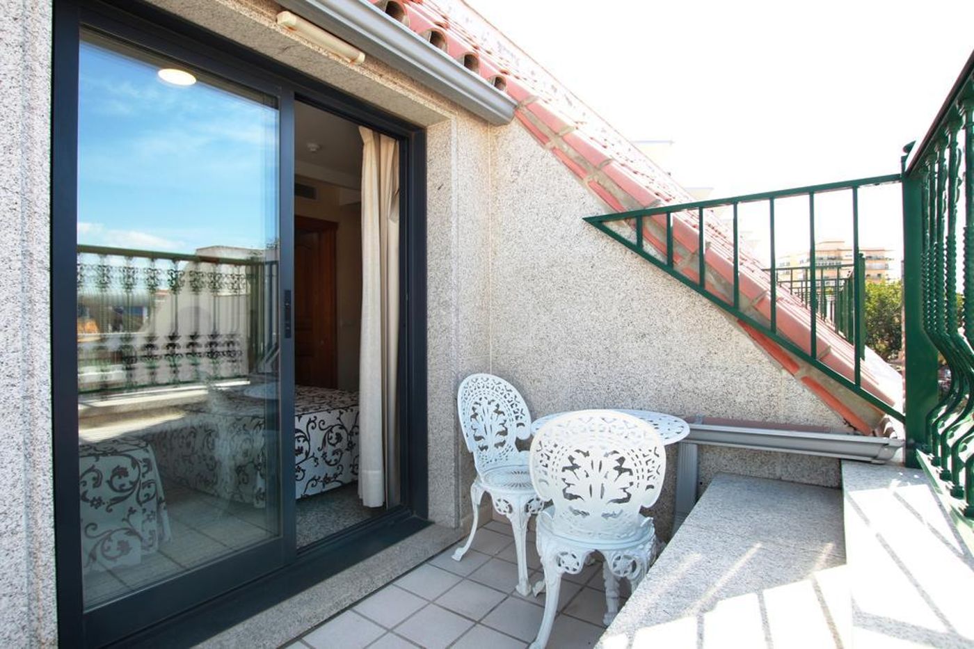 Hotel-Reyesol-Room-6