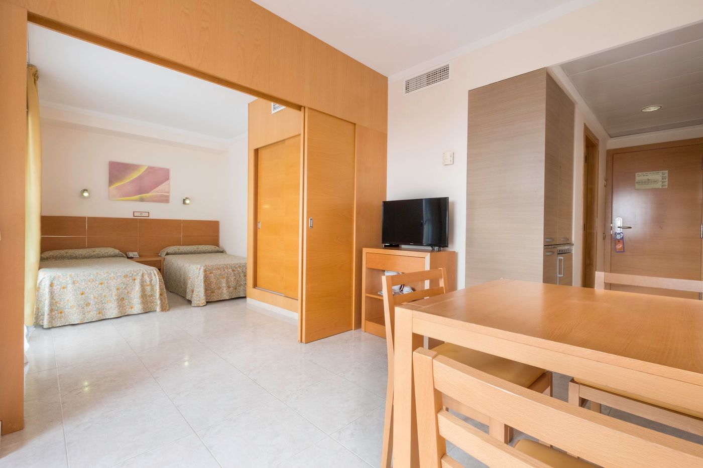 Hotel-Atlantic-by-LLUM-Room-20