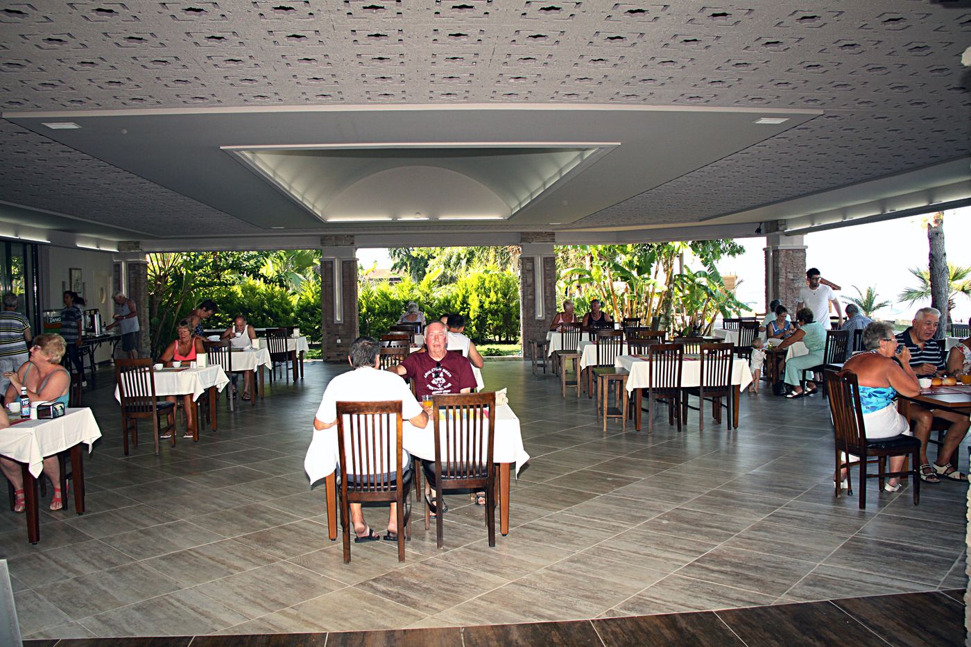 Mutlu-Beach-Restaurant-30