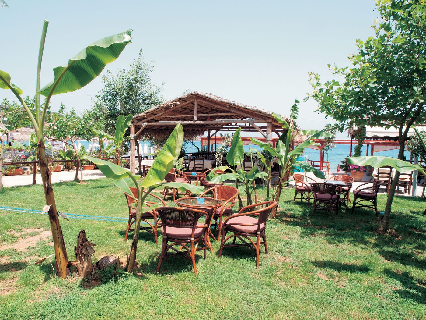 Niriides Beach Hotel
