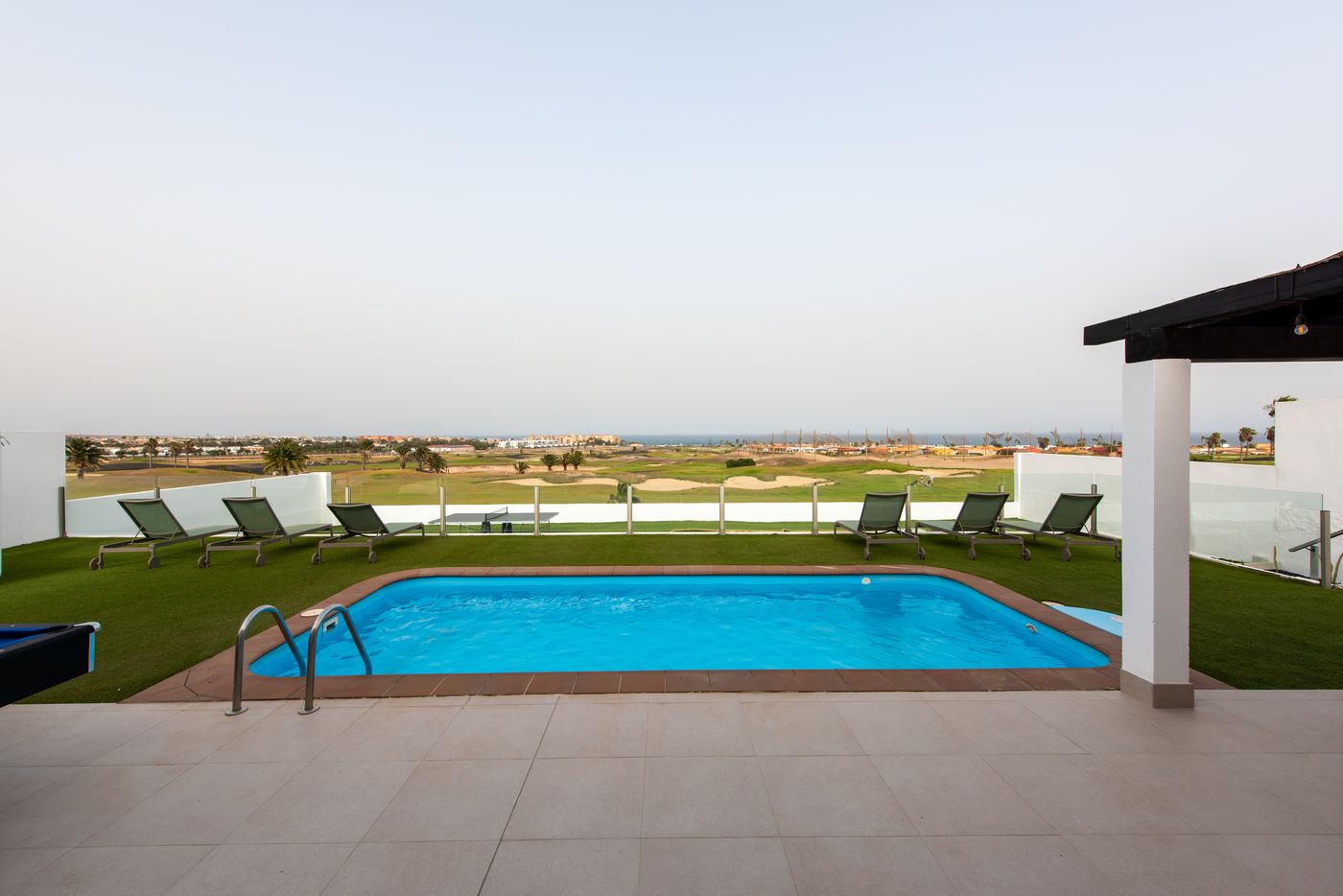 11.06.25 EREZA The White Homes