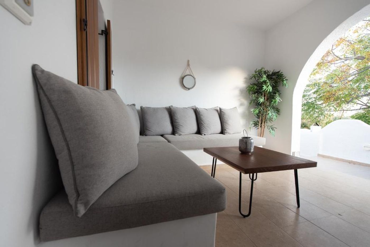 Edem-Garden-Residence-Lobby-46