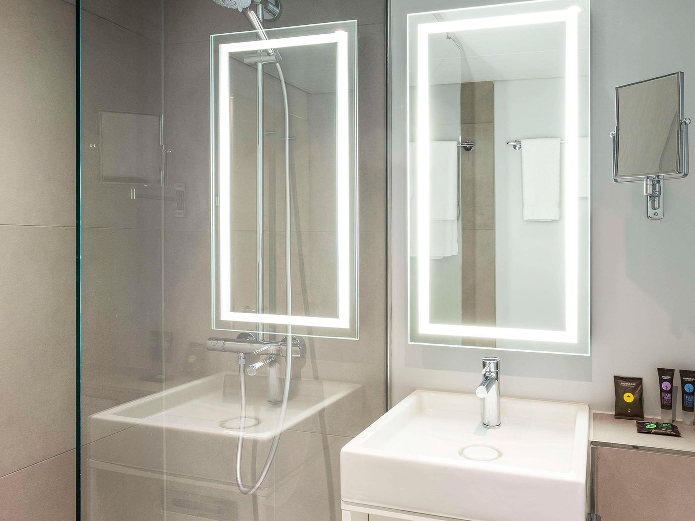 Novotel-Amsterdam-City-Room-50