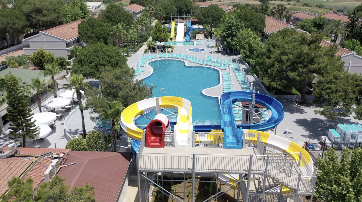 Aska-Costa-Holiday-Club-Pool-2