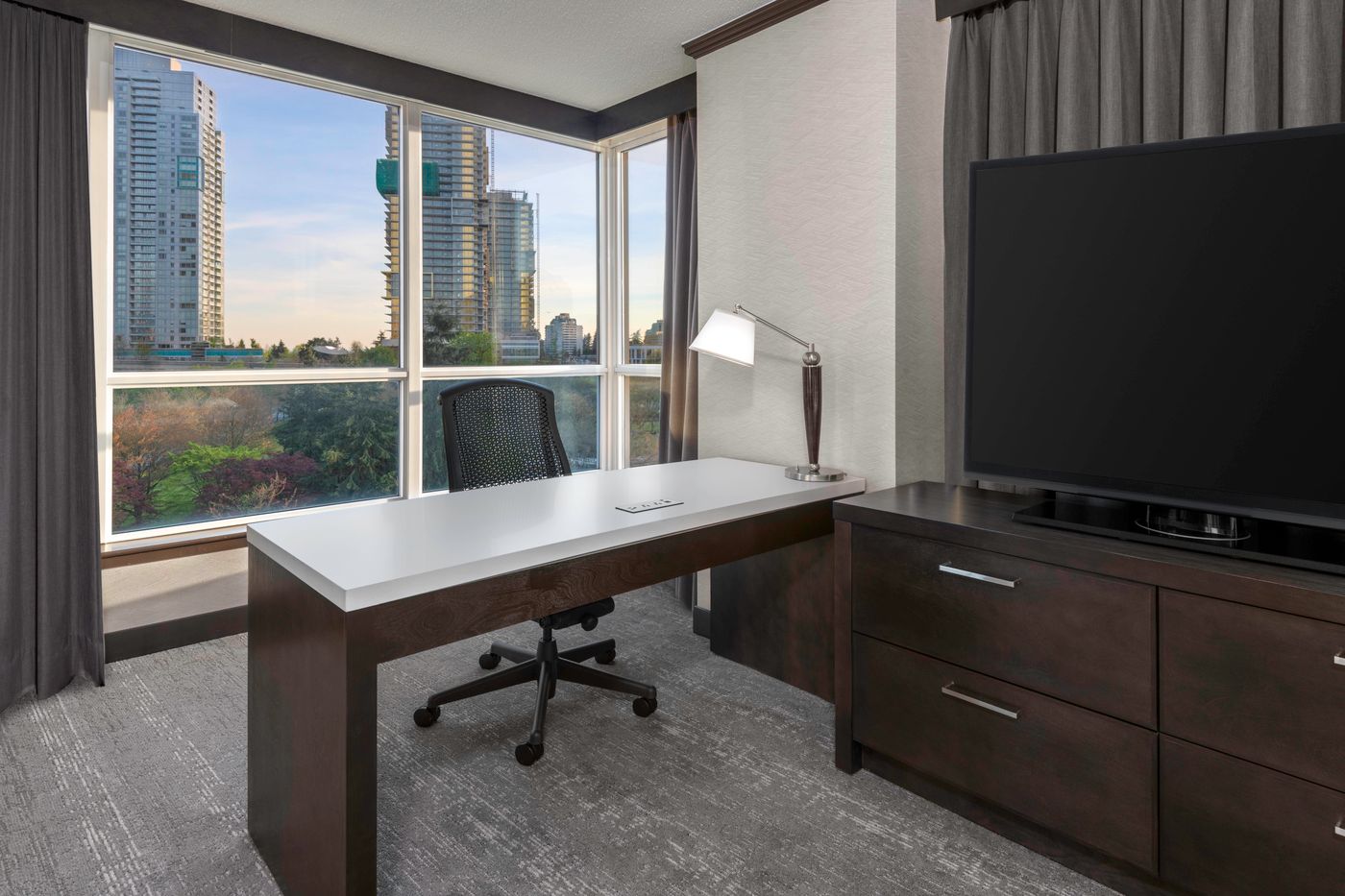 Hilton-Vancouver-Metrotown-Room-23