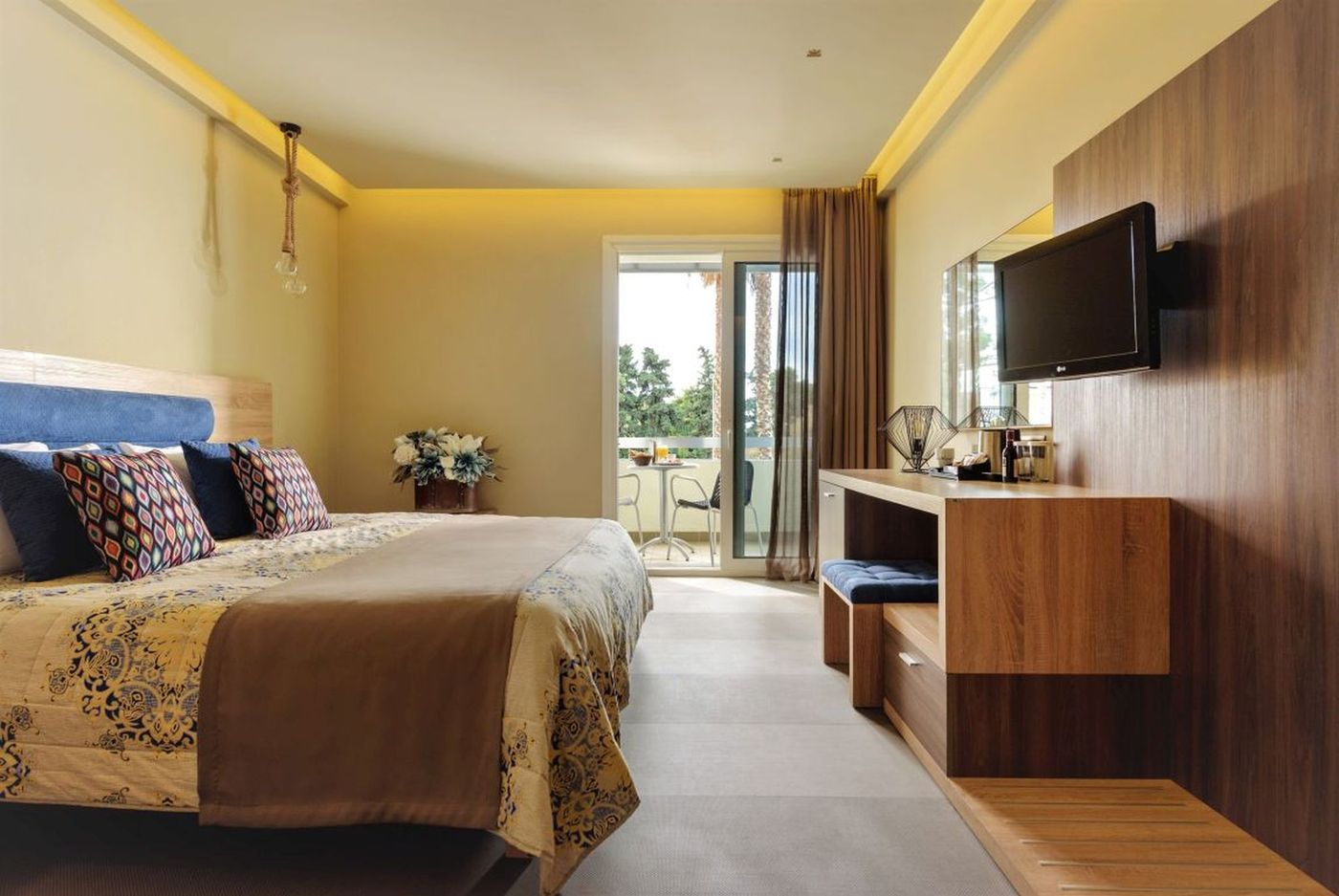 Congo-Palace-Hotel-Room-12