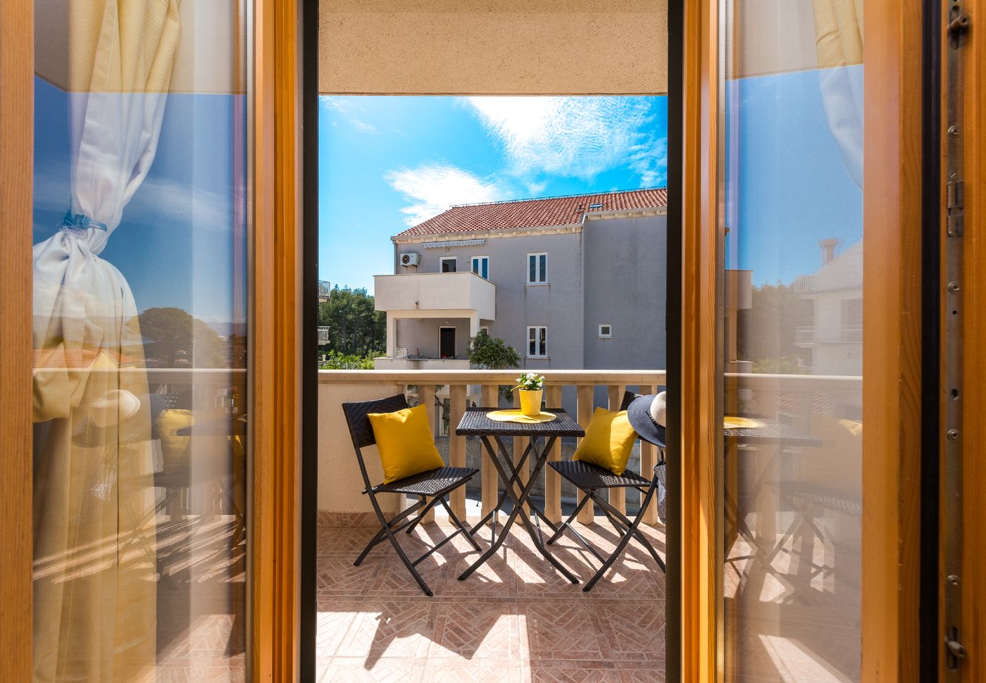 Apartments---Rooms-Cina-Room-3