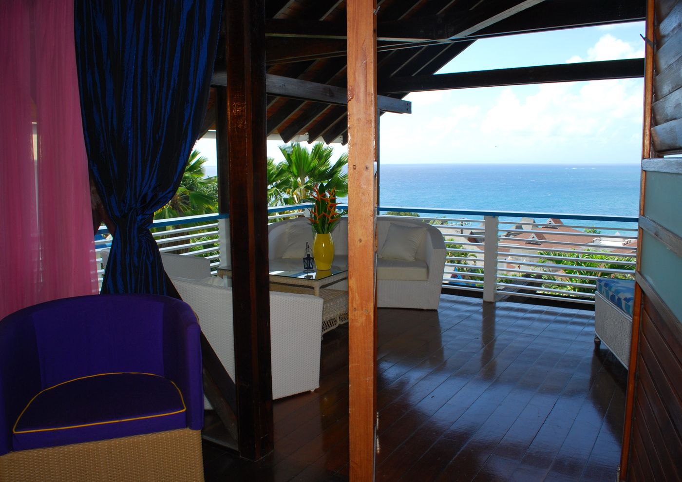 Half-Moon-Blue-Room-11