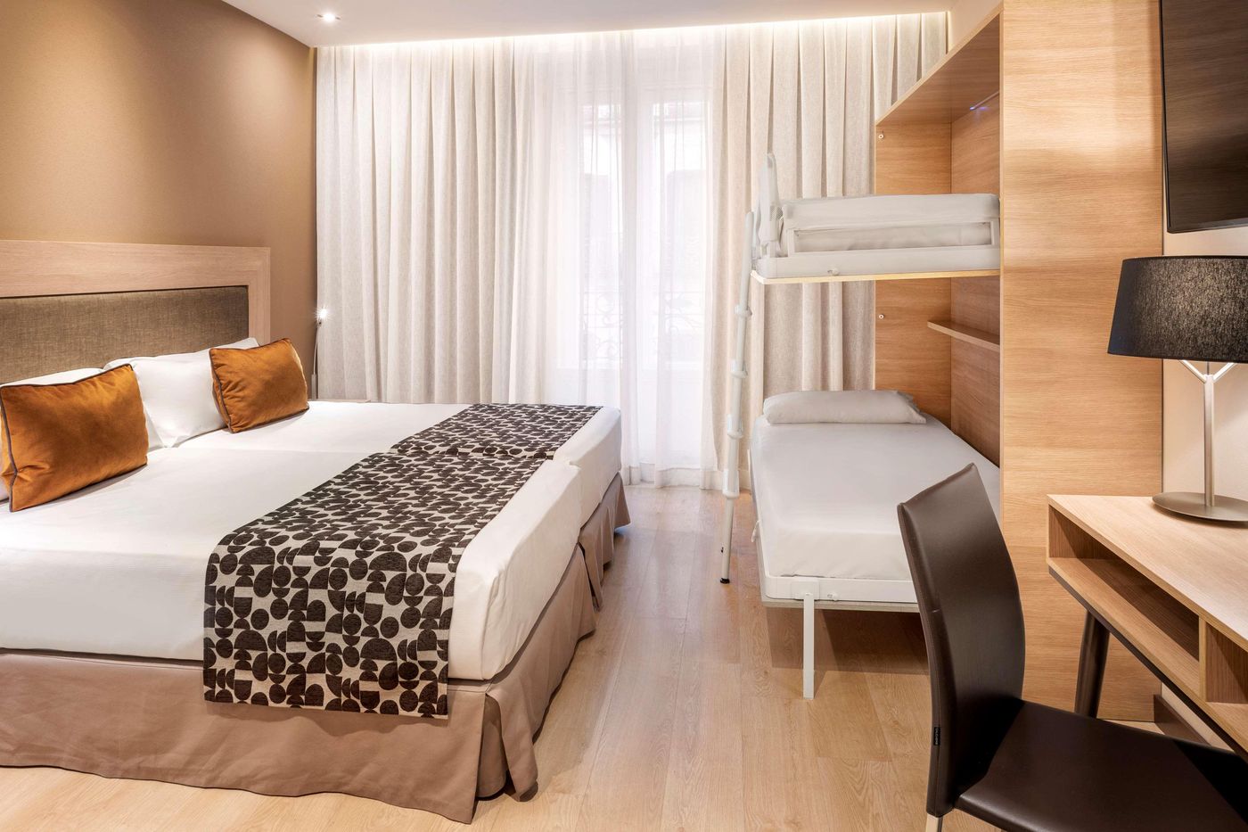 Catalonia-Plaza-Mayor-Room-22