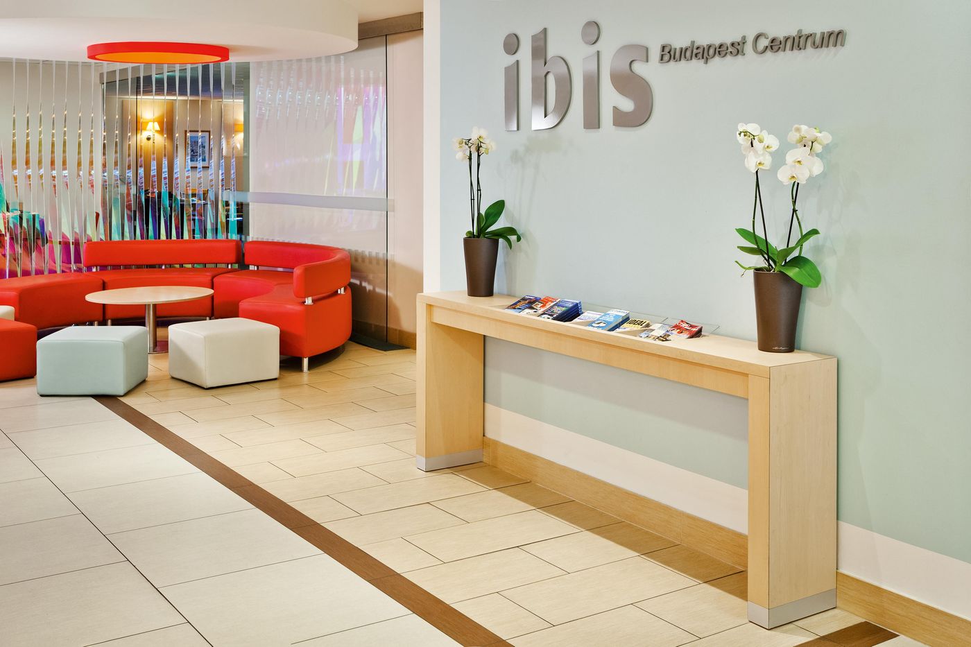 Ibis-Budapest-Centrum-Lobby-33