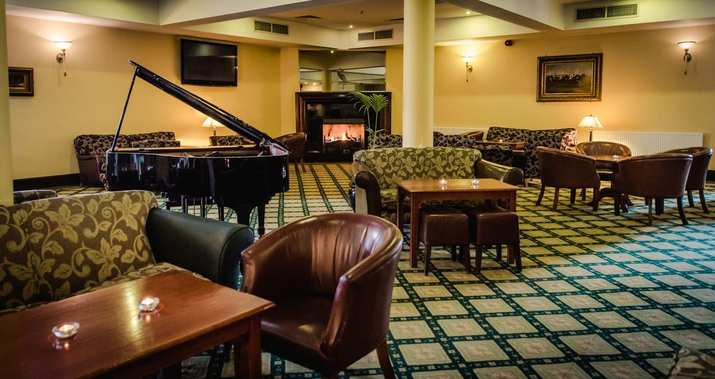 Roganstown-Hotel---Country-Club-Bar-3
