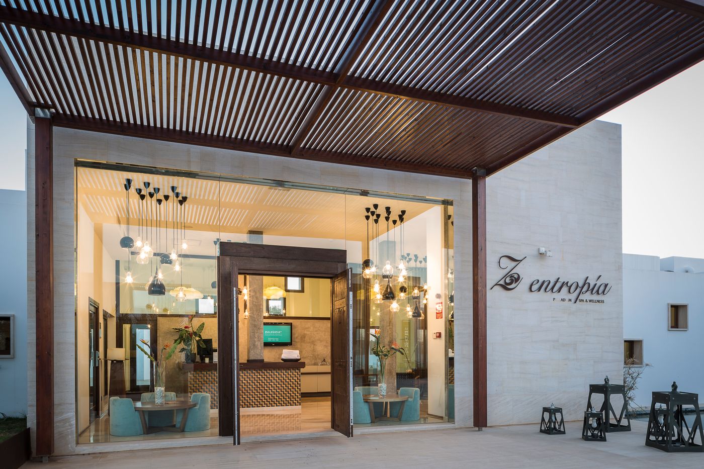 Grand-Palladium-Palace-Ibiza-Resort---Spa-Sports-and-Entertainment-65