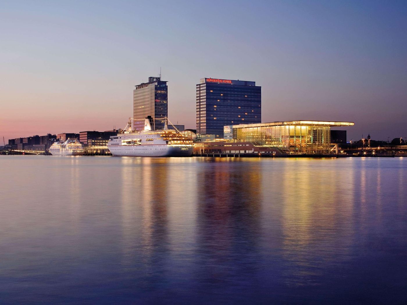 Movenpick-Amsterdam-City-General-view-57