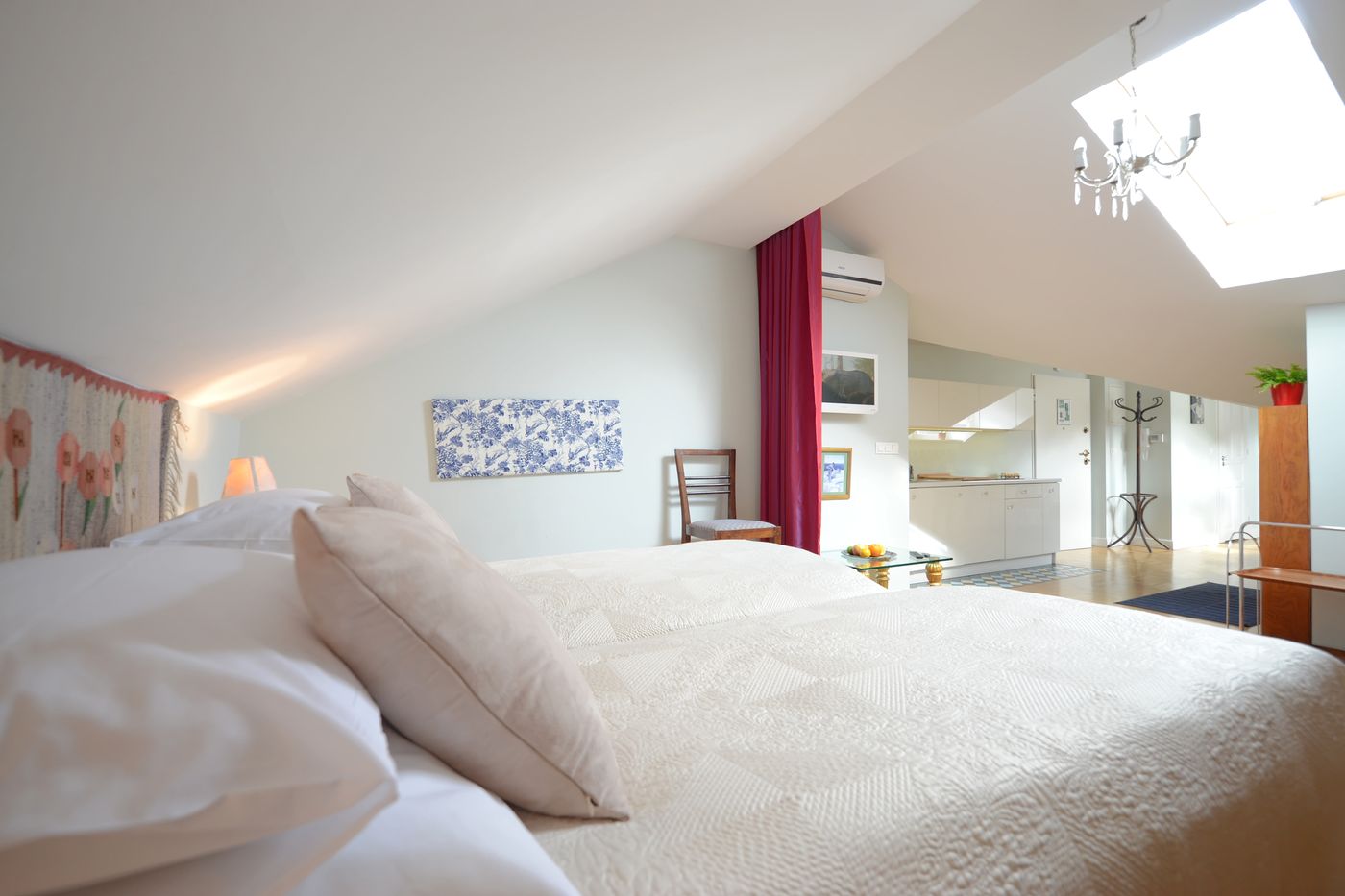 Crystal-Suites-chez-Helena-Room-23
