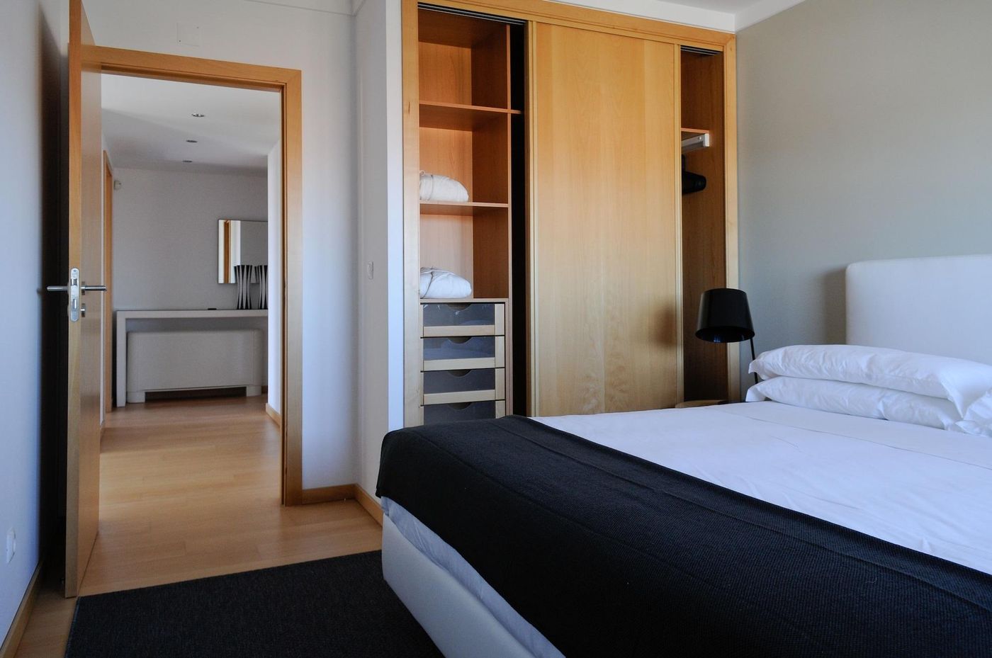 Panoramic-Living-Room-8