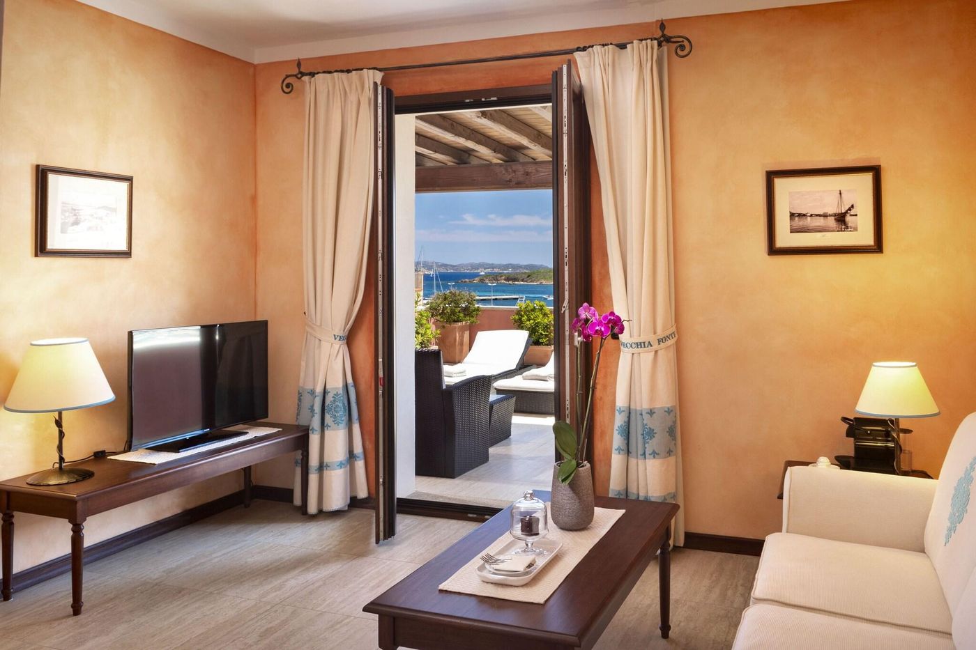 La-Vecchia-Fonte-Room-24